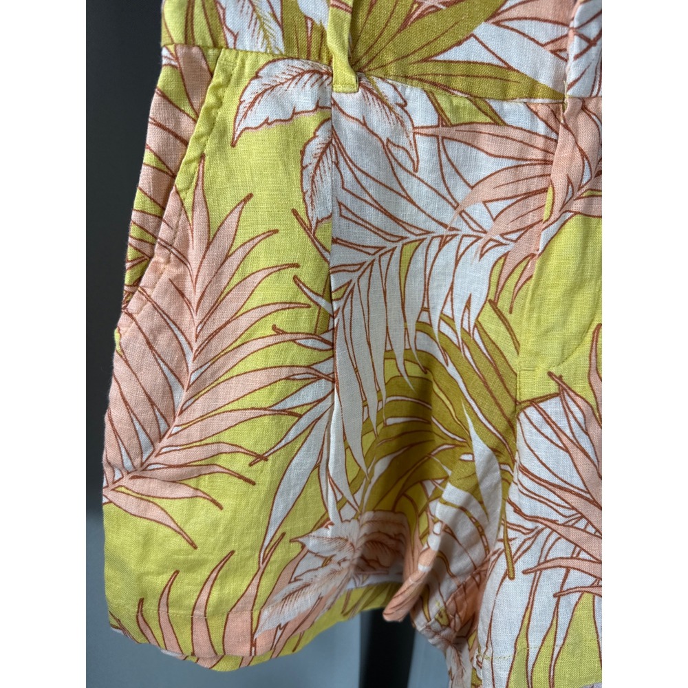 Tahari Womens 100% Linen Tropical Palm Print Shorts Yellow Peach Size 4 - Picture 3 of 7